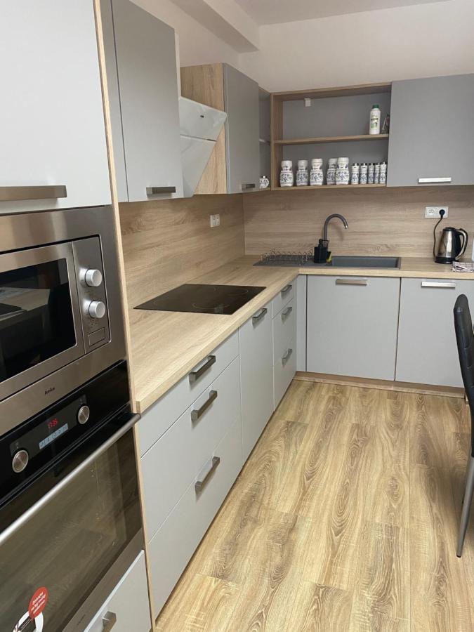 Apartman Solax, Ucnovska 8, Kosice Saca エクステリア 写真